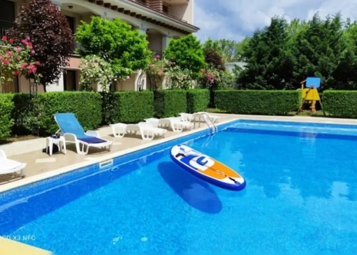 U-dacha 45 Sunny Beach