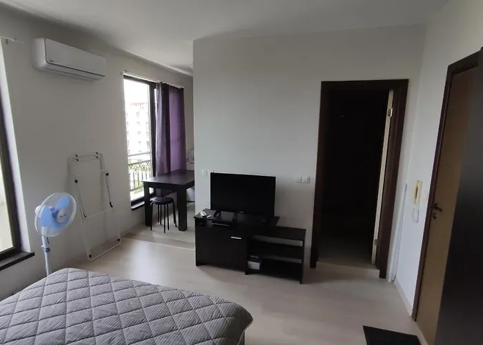 Lägenhet U-dacha 45 Slăntjev Brjag